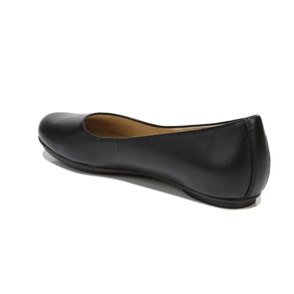 NATURALIZER Maxwell Flats - Picture 11 of 13